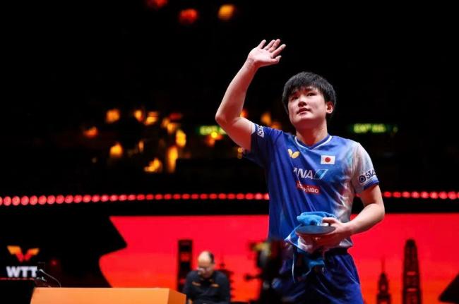 張本智和4比3F勒布倫