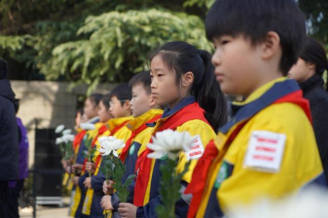 歷史這面鏡子需要反復(fù)擦拭 銘記歷史守護和平