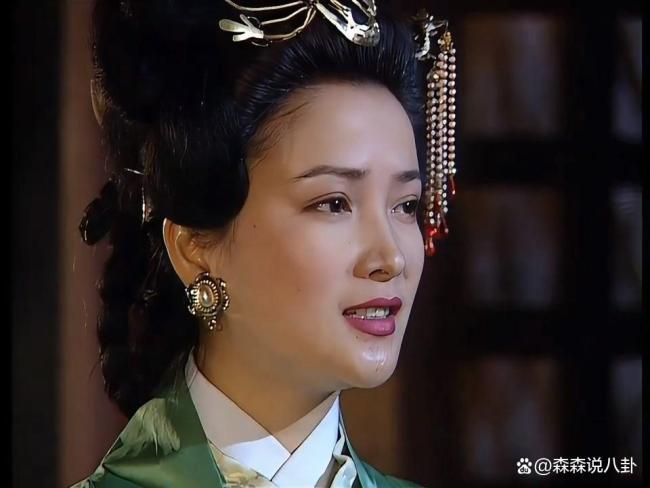 何晴疑患腦瘤多年 突然離世引發(fā)關(guān)注