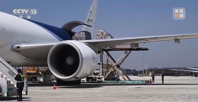 讓老百姓“有錢(qián)花、敢花錢(qián)” 制定實(shí)施城鄉(xiāng)居民增收計(jì)劃