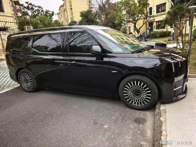 极氪车主称车辆停泊状态下自行启动 智能安全漏洞凸显