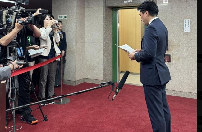 日本加贺号作死挑衅，被中俄联手狠揍，美航母观战不敢动！ 三路合围琉球群岛