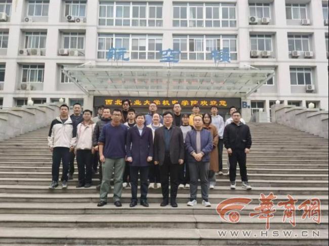 西工大晒“九天”无人机首飞画面 国产重型无人机展翼蓝天