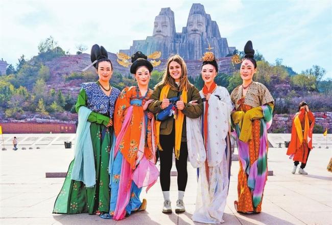 240小时过境免签政策一周年