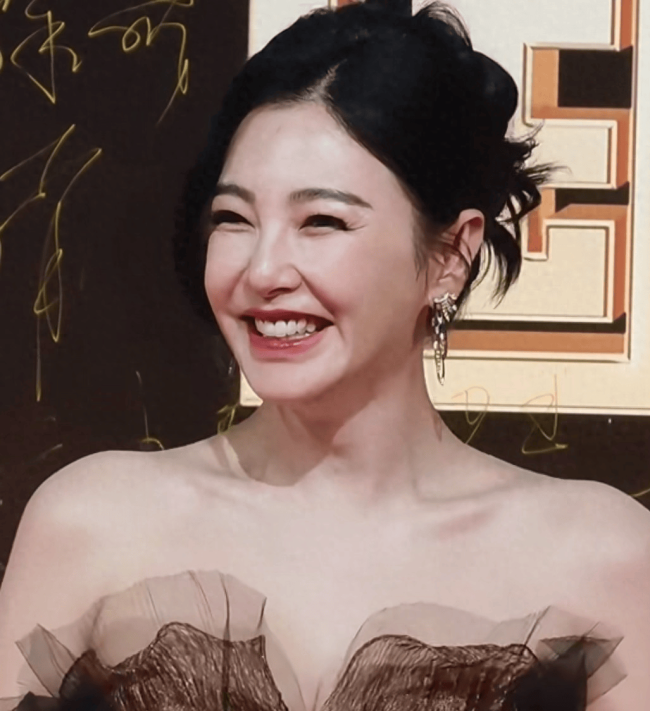 没认出来是张雨绮