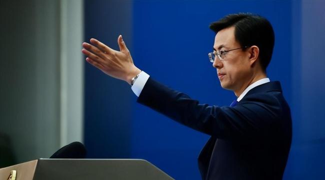 局势升级，超70万人流离失所，中方出面穿梭调停，泰柬同意参会 边境冲突持续加剧