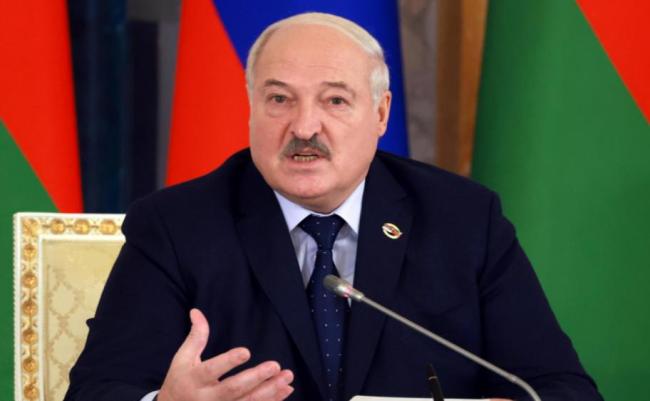 卢卡申科：美国只顾着遏制中国 白白浪费了20年 罕见措辞引爆舆论