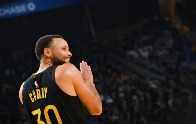 勇士复仇太阳 终结三连败逆袭成功