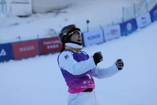 空中技巧世界杯崇礼站，中国队包揽团体金银牌