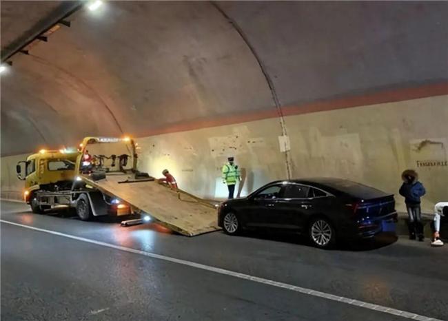 高速上刹车失灵狂飙490公里 车主发声 希望退车退款