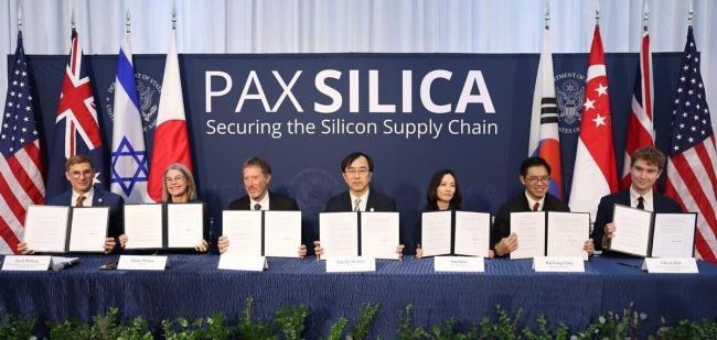 邵永灵：美国组建新圈子不带印度玩