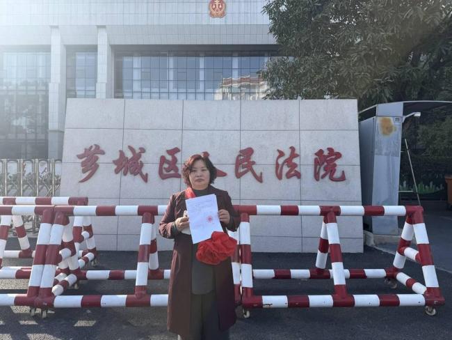 “福建女商人职务侵占案”改判无罪
