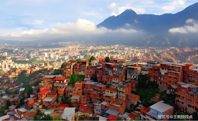 马杜罗：特朗普最好把精力放美国 美委对抗新篇章