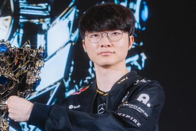 你愿意花6988元来与Faker打水友赛吗？ 粉丝狂热抢票中