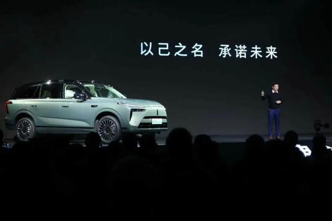 魏建军谈对豪华品牌的理解 魏牌新任CEO亮相