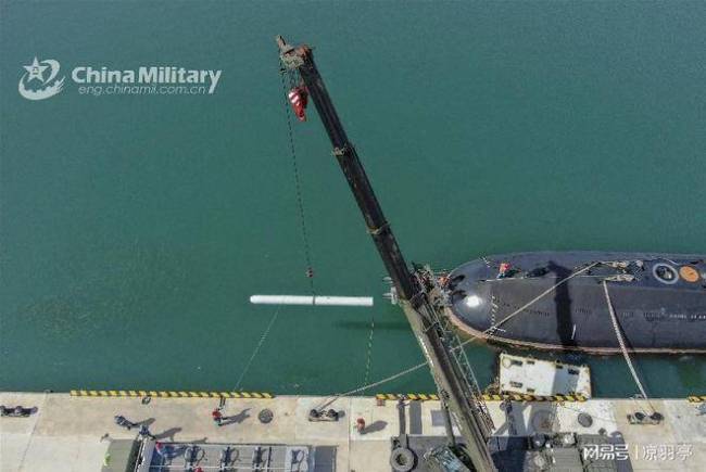 巴基斯坦麒麟级潜艇武汉下水 刷新外贸潜艇交付速度纪录