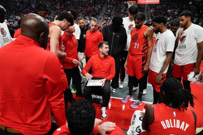 杨瀚森被弃用背后真相：真正原因竟然是助教 队记呼吁增加出场时间