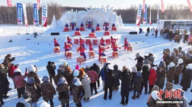 黑河逊克举办雾凇冰雪节