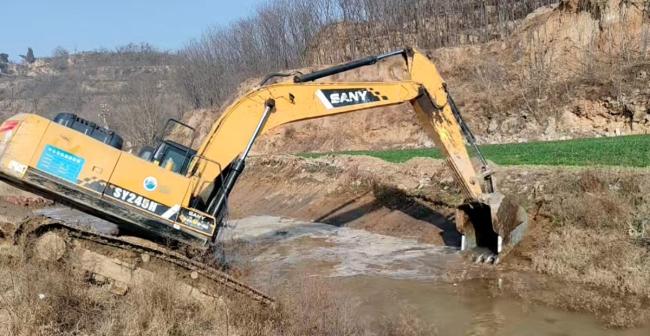 贾鲁河源头复涌 荒滩成万人大集 水来财至焕新生