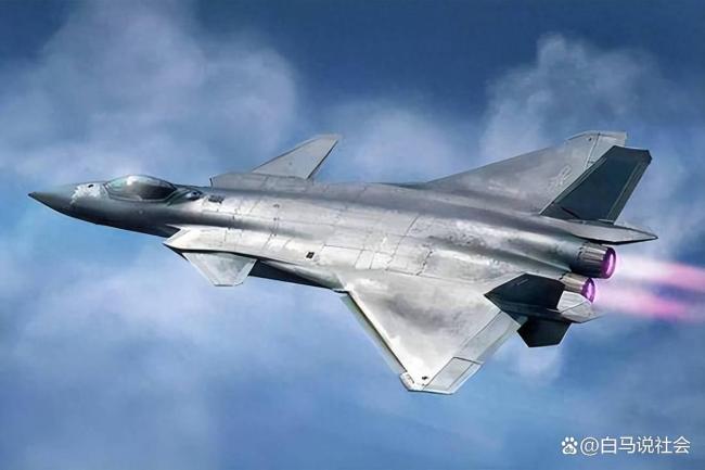 “正义使命-2025”演习轰-6K挂弹出击 极限压力测试启动