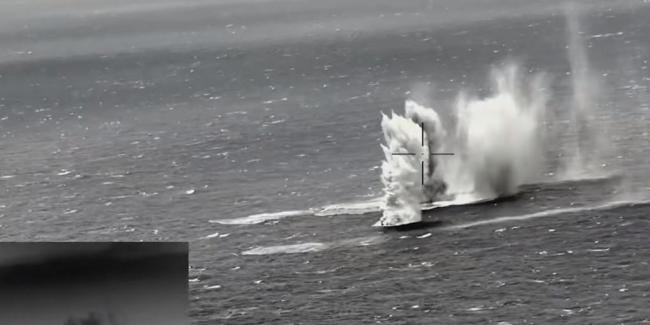 火箭弹射向台岛海域高清大图 全网聚焦实弹射击