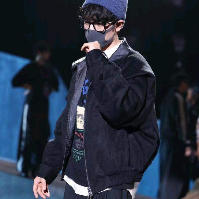 肖战跨晚彩排照