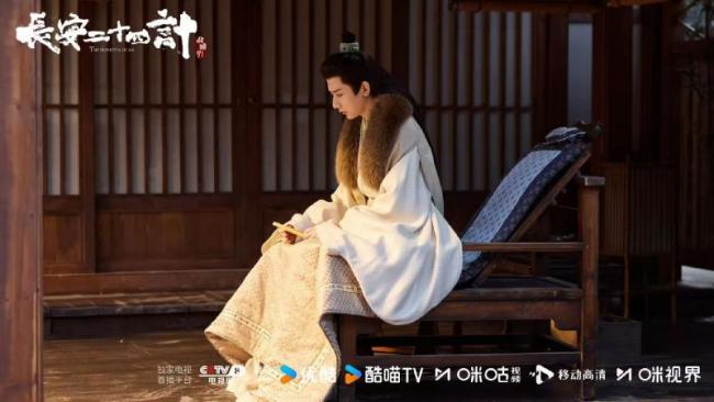 成毅拆解《长安二十四计》 孤独者的多面人生