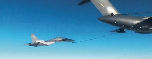 解放军“正义使命”演习震撼台岛 坚决捍卫国家主权