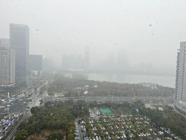 合肥下雪了 气温逐步回升