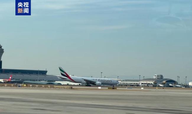 爱尔兰总理马丁抵达北京 开启5天访华行程