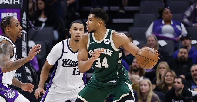 字母31分钟轰37 11助雄鹿大胜国王