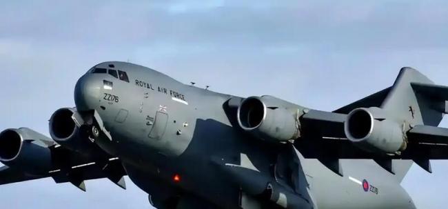 美军精锐集结欧洲意欲何为 全球观察家猜测不断