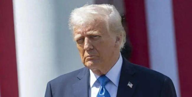 弹劾阴影下特朗普开启“保命战” 中期选举成关键锁钥