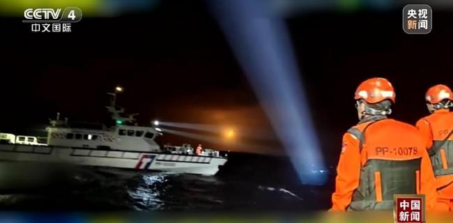 台空军战机飞行员跳伞后失联 搜救行动持续进行