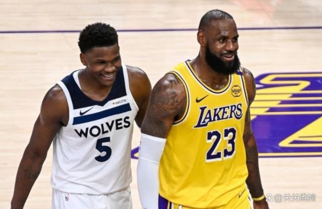 森林狼新星爱德华兹创NBA历史纪录,成为第三位年轻万分先生,闪耀全场