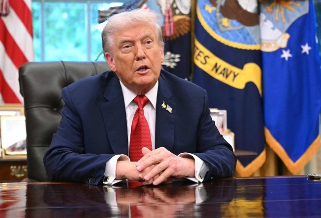 特朗普发帖宣泄，美参议院限制总统对委继续动武