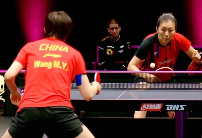 女乒大刮复古风！王曼昱输43岁削球手 老将逆袭创奇迹