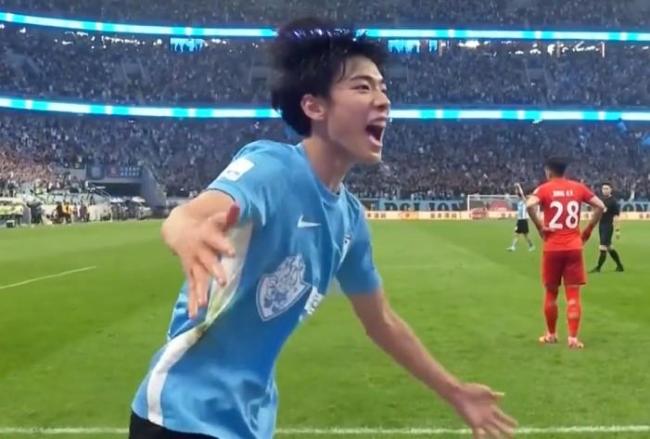 曝朱鹏宇将在今日前往国家队报到 大连英博第四位国脚诞生