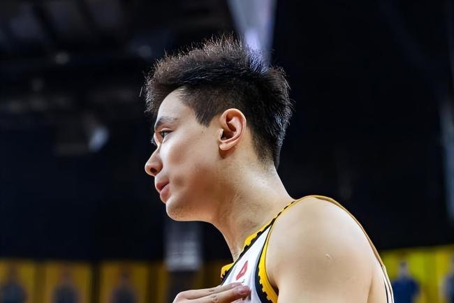 辽篮新援和赵继伟先后归队 止连败重燃希望