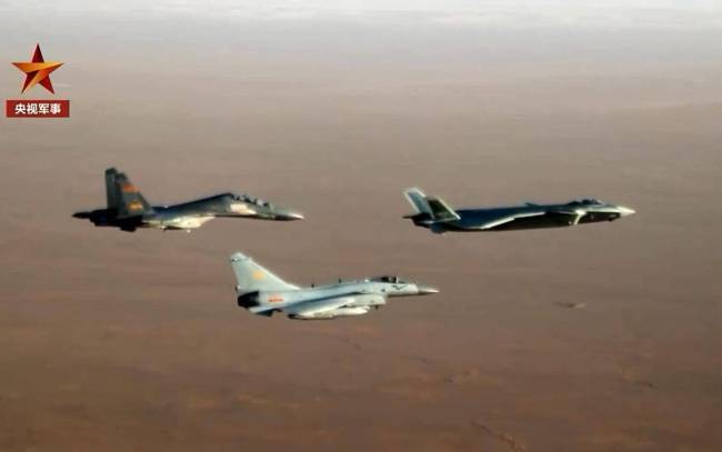 歼20歼16歼10同框！最新画面来了实战化训练跃升(图3)