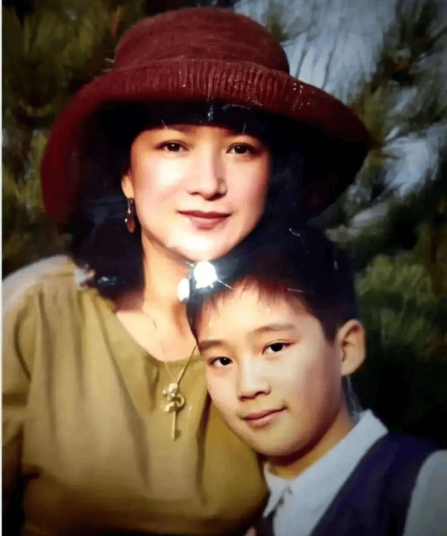 何晴儿子称许亚军给自己莫大支持 澄清误解引发热议