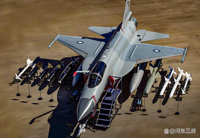 为何枭龙比歼10C更受国际市场欢迎 性价比之王引发抢购热潮