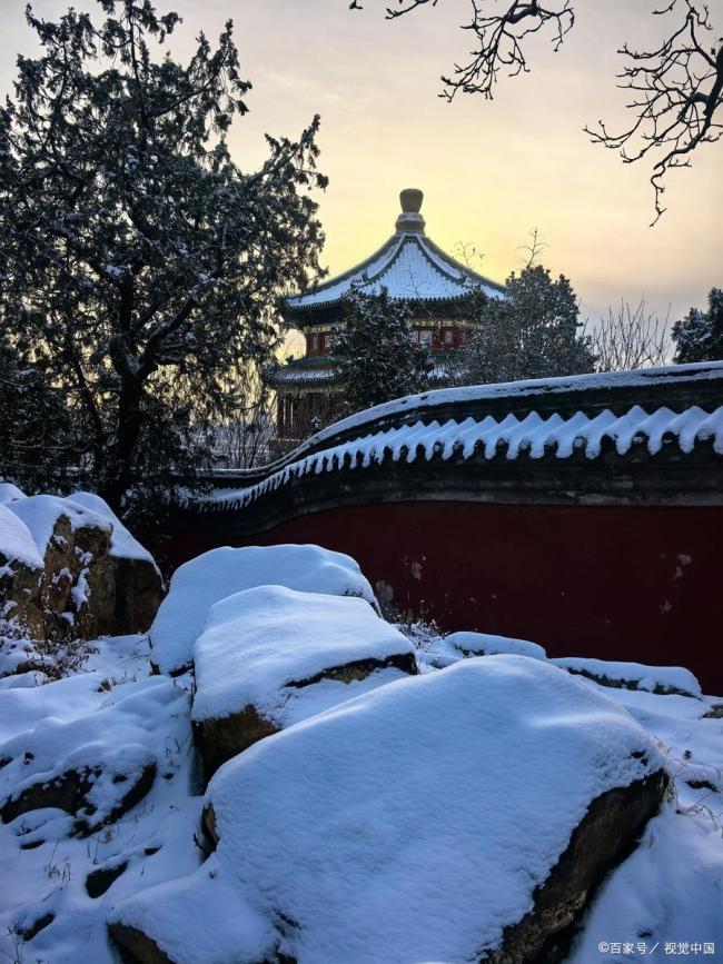 快来千里浸式感受北京2026年大雪，银装素裹的冬日画卷太猖狂了 初雪突袭的猖狂工夫