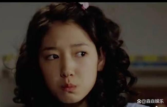 朴信惠在新剧中被指胶原卵白流失严重 演技与变装塑造获赞