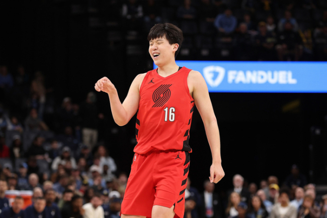 杨瀚森贡献2分，开拓者胜国王，终结对手四连胜之旅