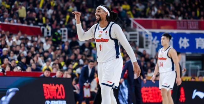 广东男篮104-76大捷四川男篮 闭幕连败强势反弹