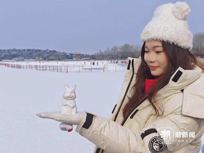 北京颐和园的雪景如何 古韵银装引游客赞叹