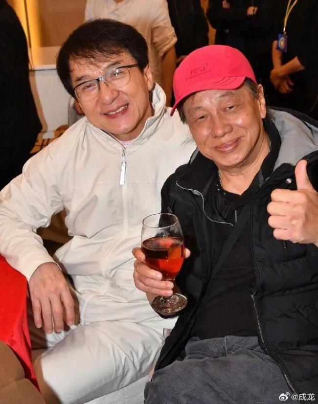 成龙发文悼念梁小龙：不敢也不愿相信，他塑造了那么多经典角色，让我们佩服不已 一代功夫巨星陨落