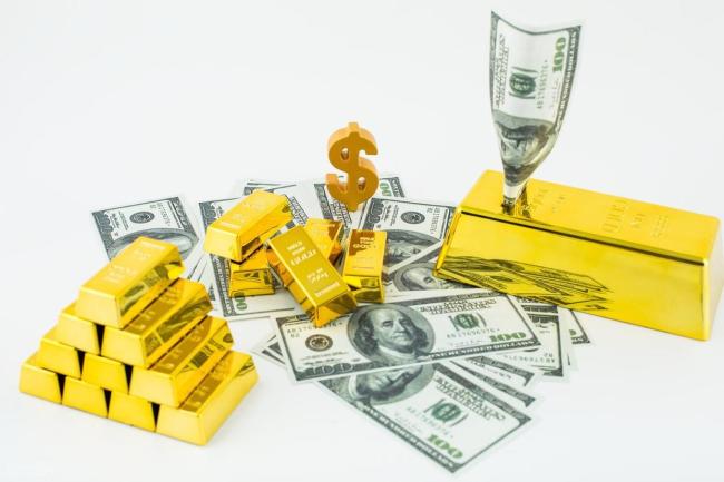 天下狂买好意思债中国为何“甩卖” 钞票成就逻辑变化