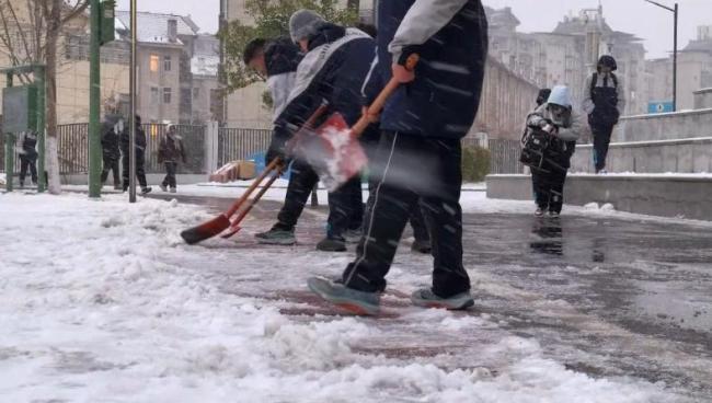 武汉的雪天给孩子们上了特别的一课 雪中成长体验